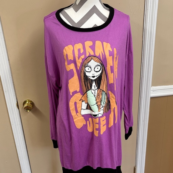 Purple Scream Queen Graphic Tunic Sweatshirt - Picture 1 of 1